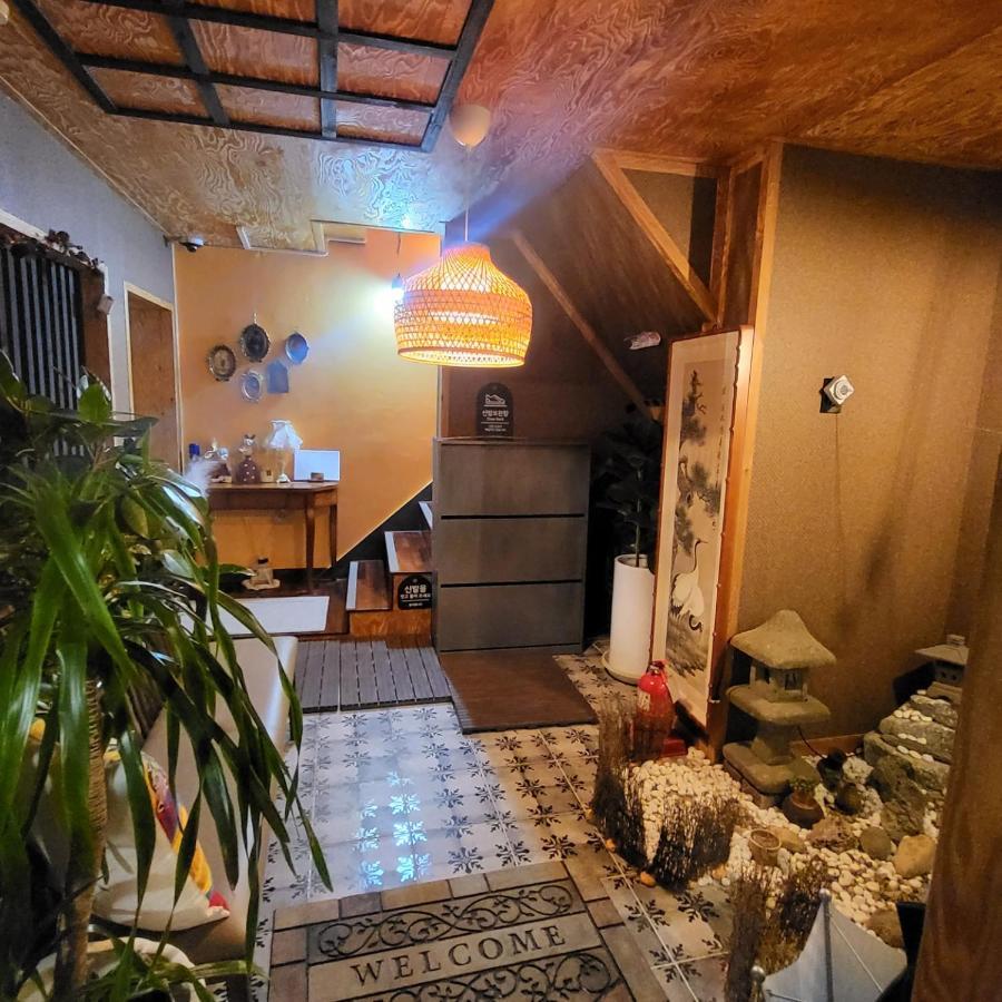 Leehakjang Guesthouse Mokpo Exteriör bild